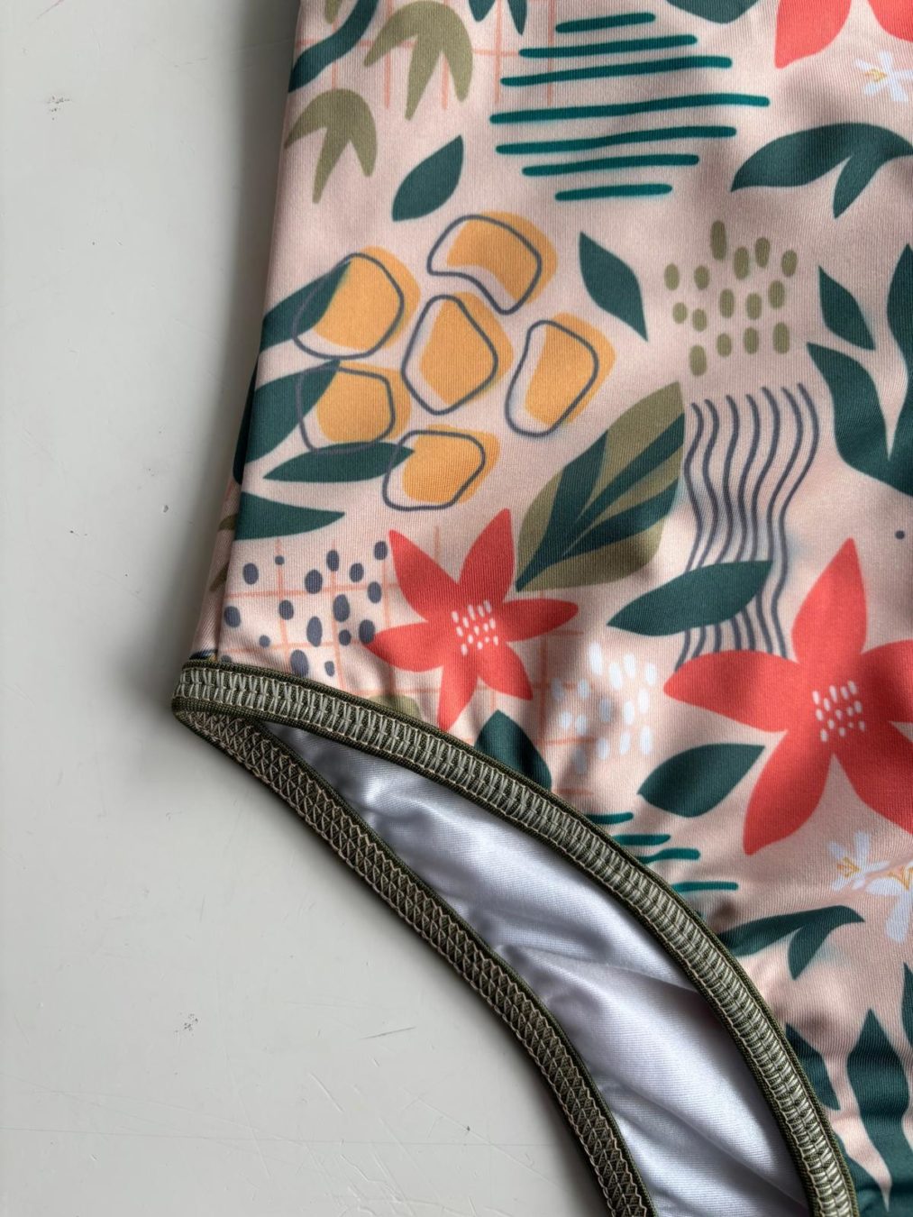 clasico hawai nude con vol