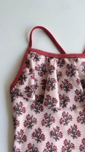 clasico flores rojas con vol